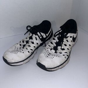 NIKE LUNAR FINGERTRAP TR WHITE/ BLACK SNEAKERS, 9.5M